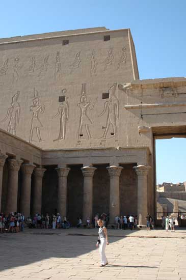 Temple of Horus at Edfu, Egypt.....معبد حورس بادفو Picture 187001
